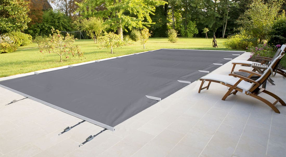 Couverture à barres piscine